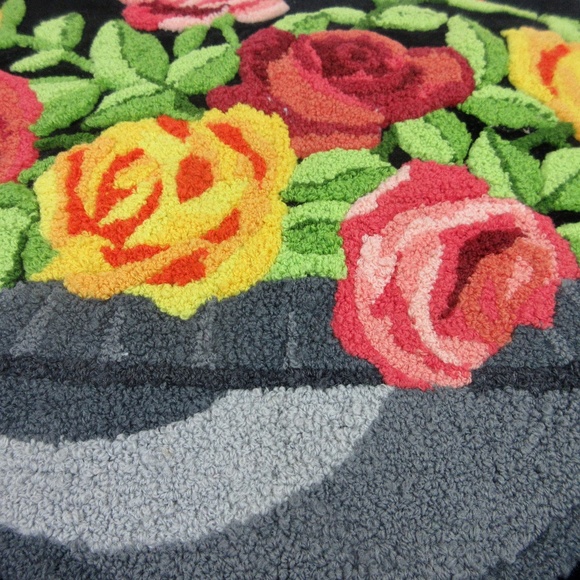 VTG Needle Punch Embroidery Accent Pillow Velvet - Picture 4 of 6